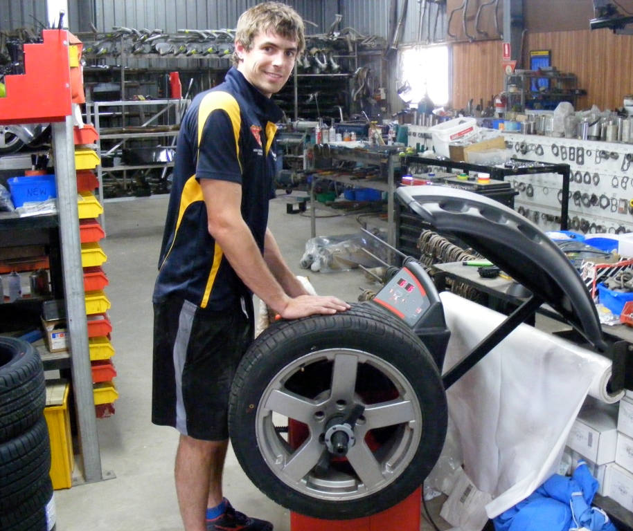 riverland_tyre_fitting (3).JPG